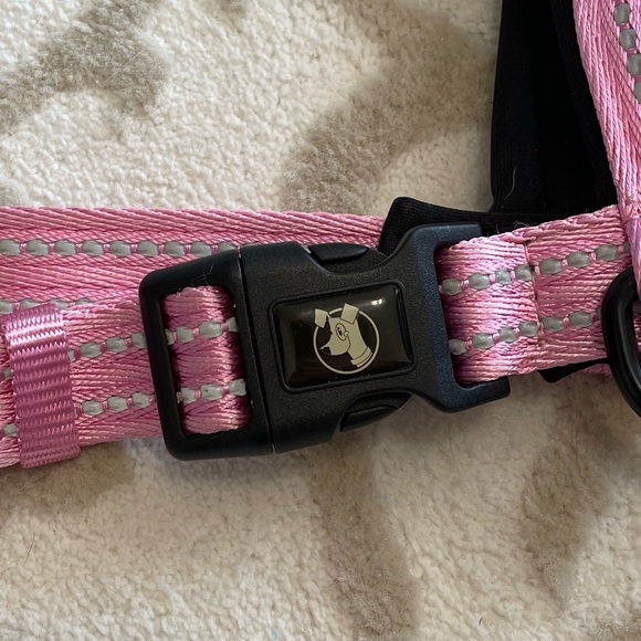 ALCOTT Reinforced Neoprene Dog Harness in Pink with Reflective Stitching - Picture 7 of 10